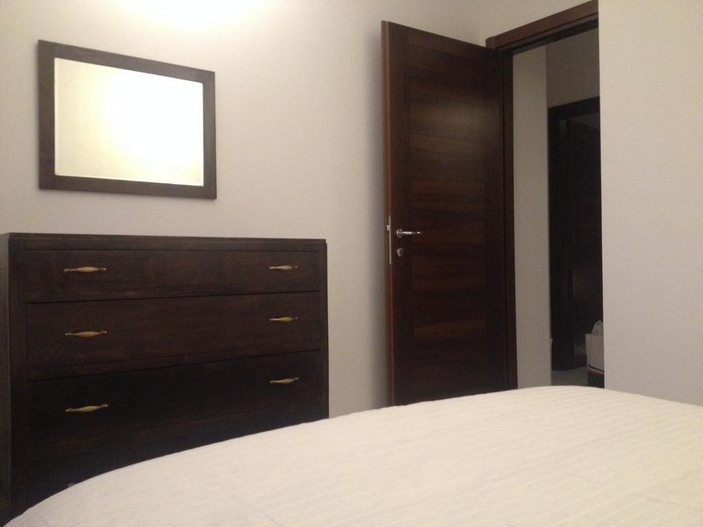 Via Roma Suite Ortona Szoba fotó